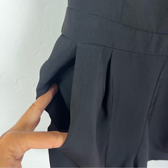 Shades of Blonde Black Grommet Romper - Picture 4 of 9